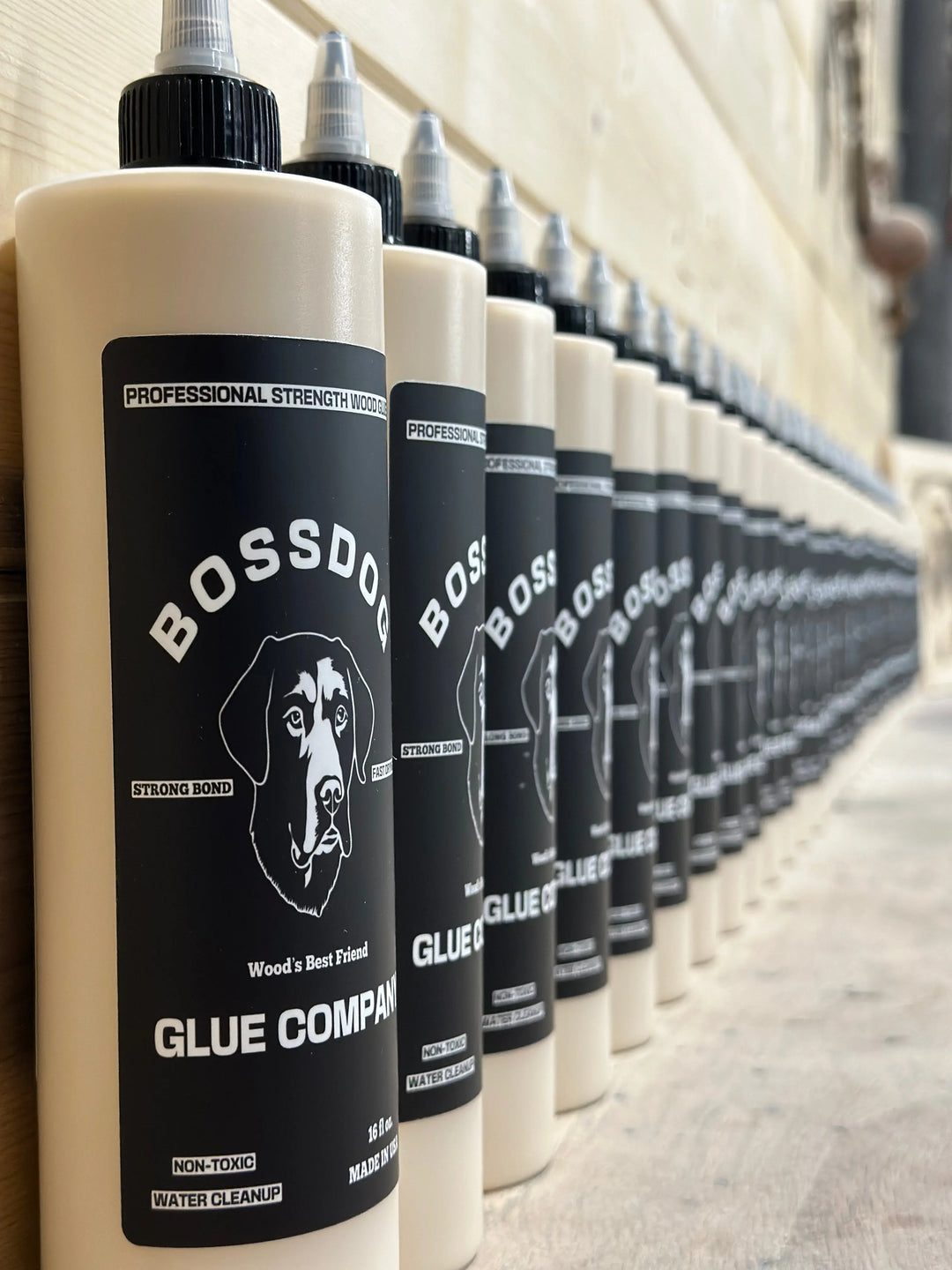 Boss Dog Profesional Strength Wood Glue 16 fl oz Massca Products